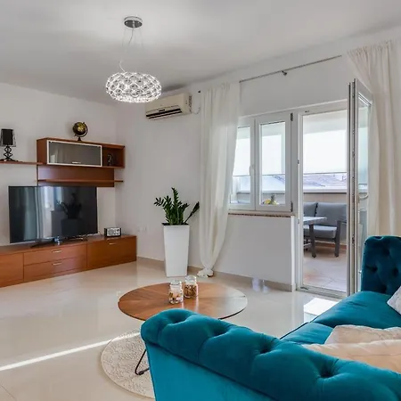 Elegant Two Bedroom Apartment Zadar Buitenkant foto
