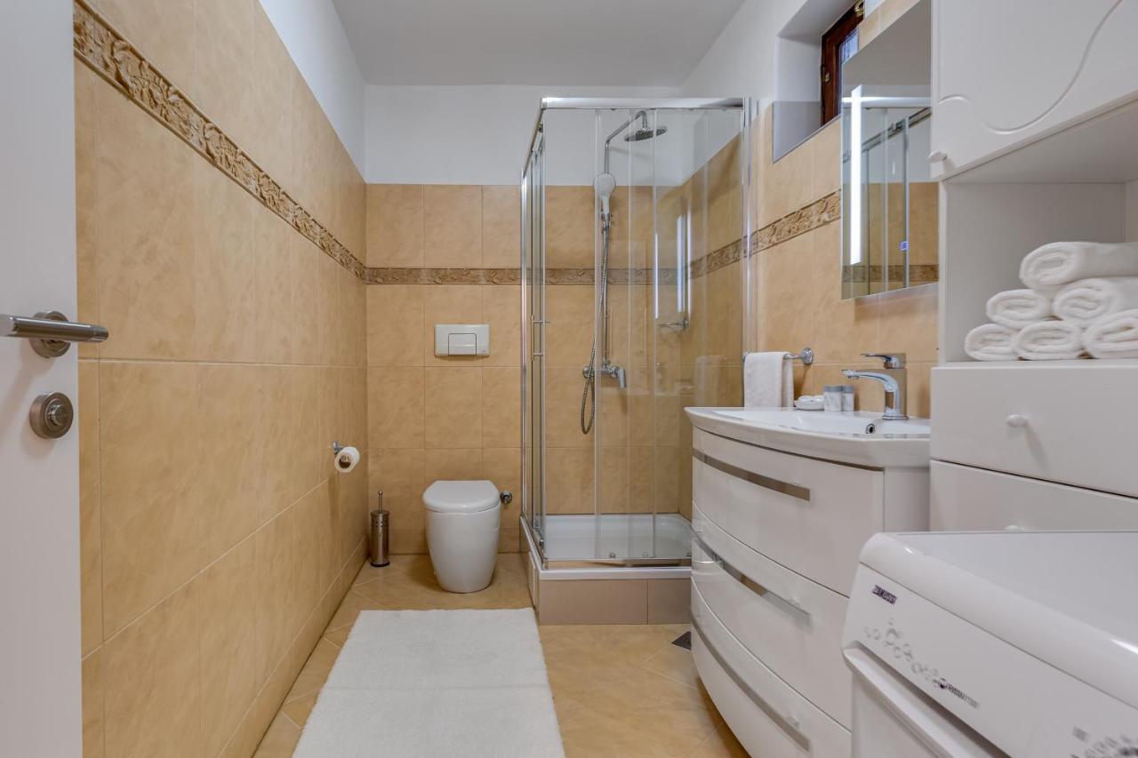Elegant Two Bedroom Appartement Zadar